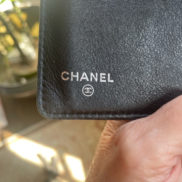Chanel Gorgeous Black Patent Leather Long wallet - Picture 8 of 9